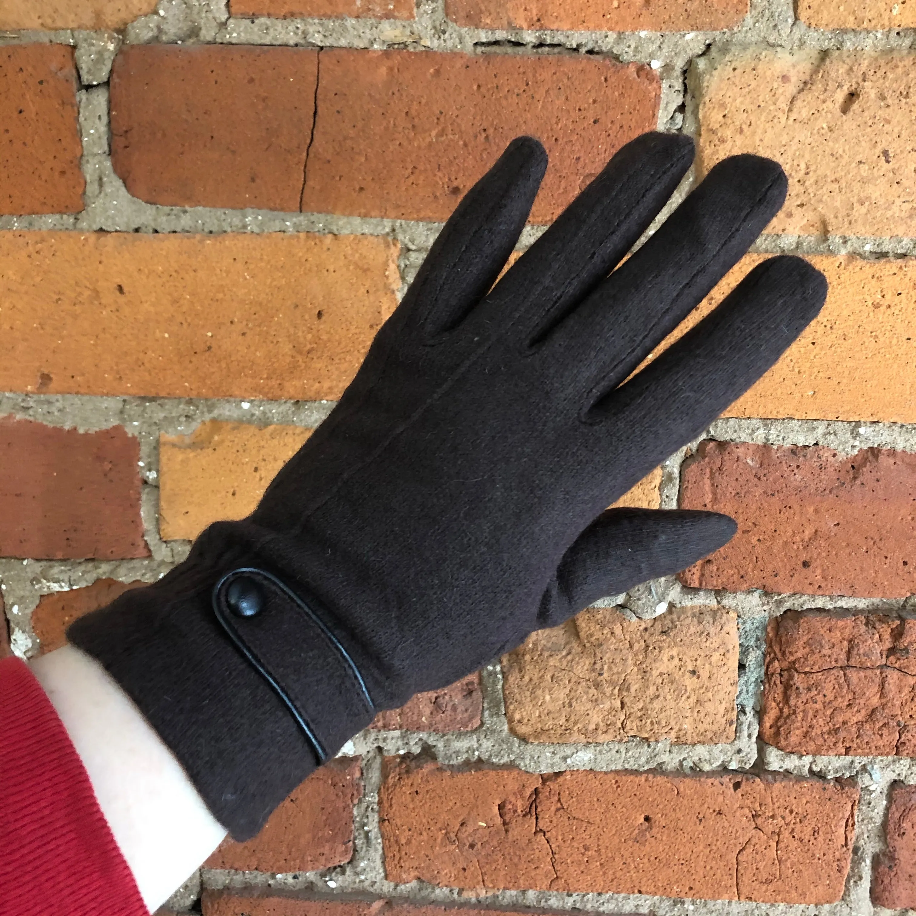 Gloves: Cozy Classic